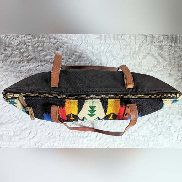 Cecelia Stitch Zipper Tote with Leather & Pendleton Wool - Picture 6 of 13